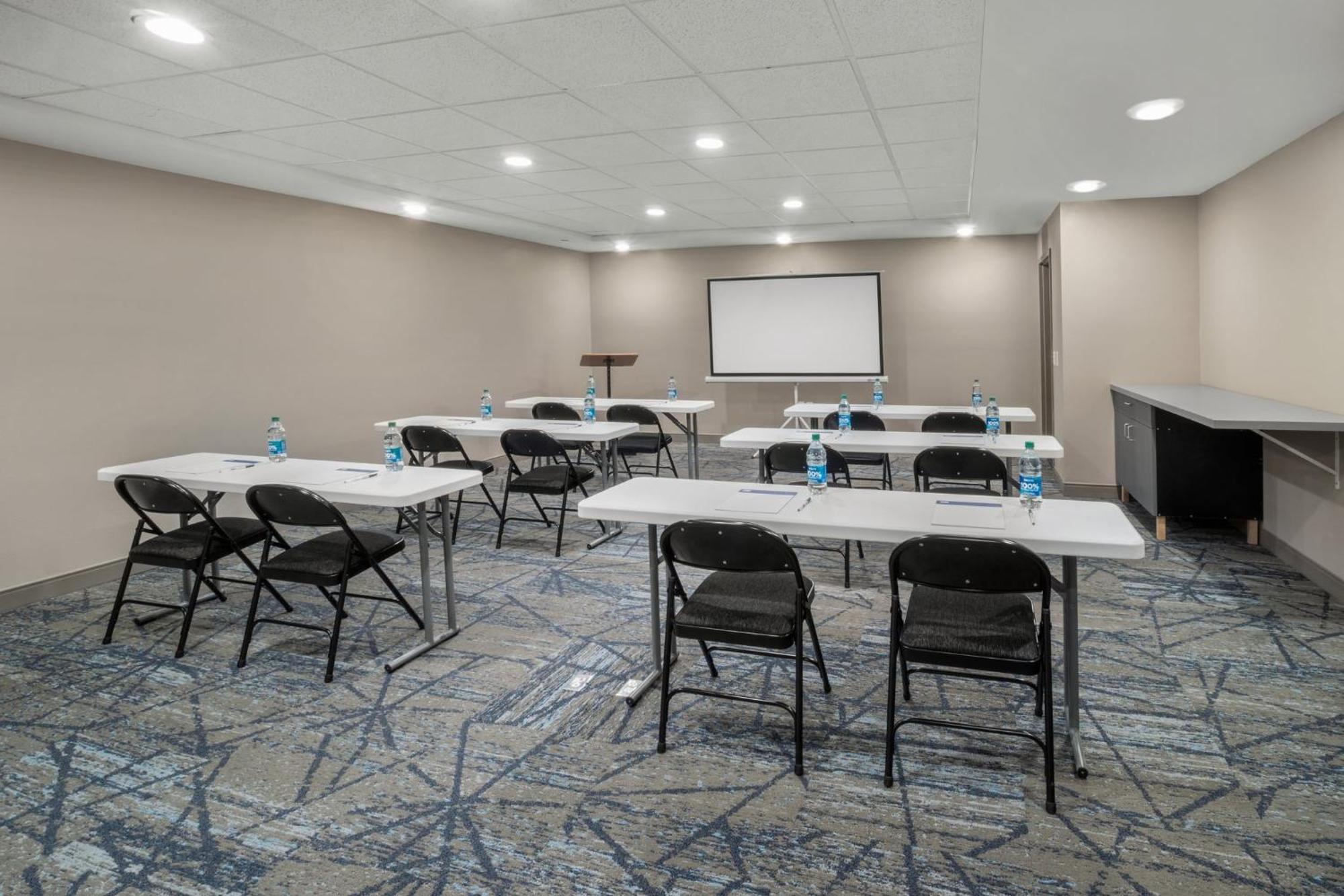 Holiday Inn Express - Hattiesburg West - Univ Area 외부 사진